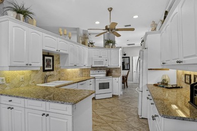 Beautiful 3/2/2/ pool home situated on the golf course with - photo 10