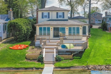 Turn-key, year-round lake home on Eagle Lake! This 3-bedroom - Lake Home For Sale in Edwardsburg, Michigan