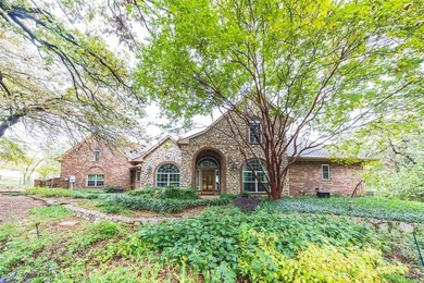 Lake Lewisville Home For Sale in Oak Point Texas