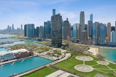 An extraordinary and rarely available combined residence - photo 3