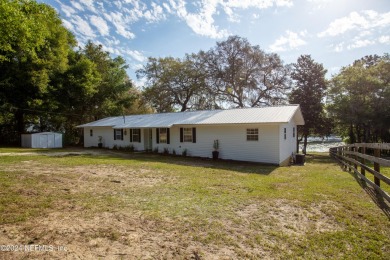 Lake Home Sale Pending in Melrose, Florida