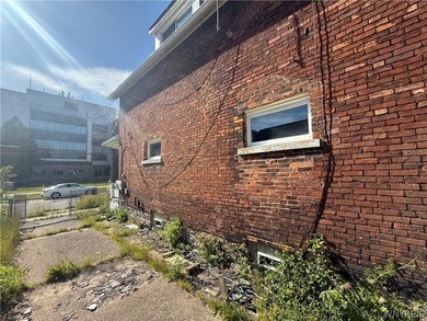 LOCATION. OPPORTUNITY. POTENTIAL. Welcome to 309 Maple Street, a - photo 11
