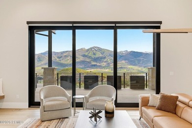 Enjoy elevated mountain living in this exceptional Hideout - photo 11