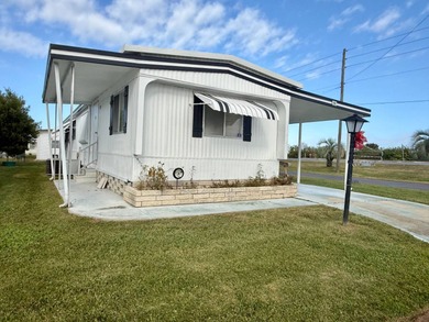 Lake Palatlakaha Home For Sale in Clermont Florida