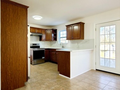 Newly Renovated Victorian with 4 Bedrooms/ 2.5 Baths, Full - photo 13