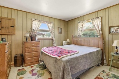 Welcome to this charming 2-bedroom, 2-bath A-Frame home nestled - photo 14