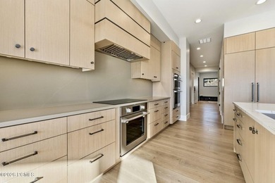 Enjoy elevated mountain living in this exceptional Hideout - photo 21