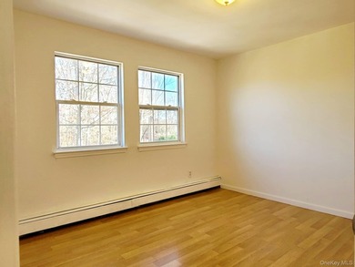 Newly Renovated Victorian with 4 Bedrooms/ 2.5 Baths, Full - photo 24