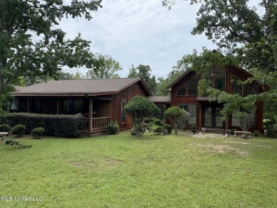 Lake Home For Sale in Leakesville, Mississippi