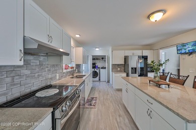 Beautiful 2-year-young bi-level home situated on a spacious - photo 11