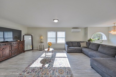 Beautiful 2-year-young bi-level home situated on a spacious - photo 18