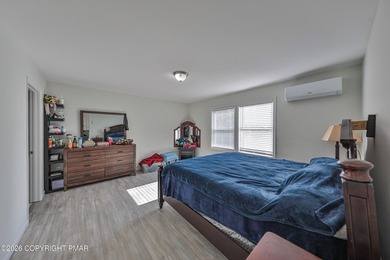 Beautiful 2-year-young bi-level home situated on a spacious - photo 21