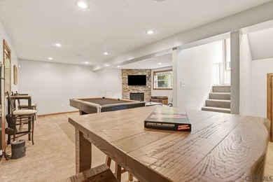 Discover the perfect combination of comfort, style, and lake - photo 24