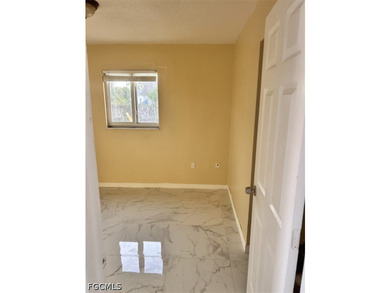 Well maintained Duplex 2 bedrooms 1.5 bath each side. The - photo 6