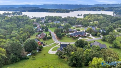 Executive Southern Living Home Near Lake Guntersville in the - photo 5