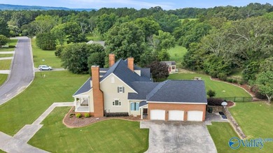 Executive Southern Living Home Near Lake Guntersville in the - photo 8