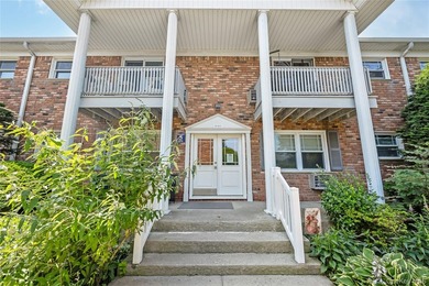 Enjoy easy, low-maintenance living in this ground-level co-op in - photo 15
