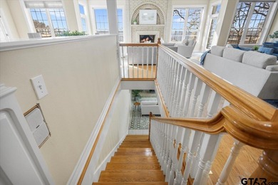 Timeless Living on the Open Waters of Lake Palestine  Light - photo 22
