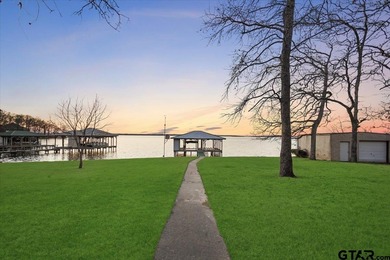 Timeless Living on the Open Waters of Lake Palestine  Light - photo 35
