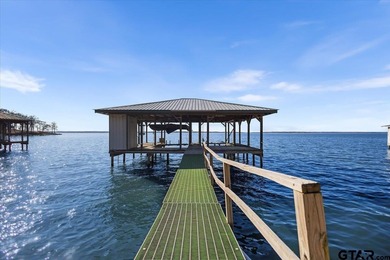 Timeless Living on the Open Waters of Lake Palestine  Light - photo 37