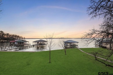 Timeless Living on the Open Waters of Lake Palestine  Light - photo 43