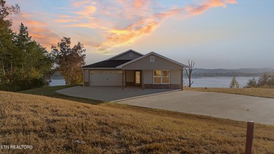 Looking for the ultimate lake life setup? This practically - photo 44