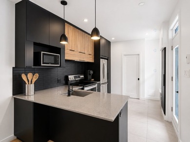 Magnifique condo situe au 2e etage d'un triplex en copropriete - photo 4