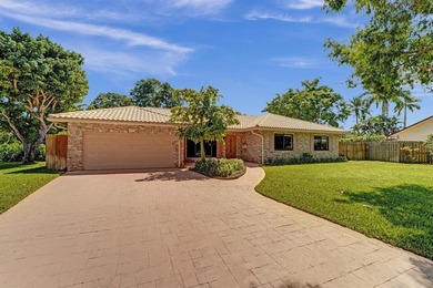 (private lake, pond, creek) Home For Sale in Plantation Florida