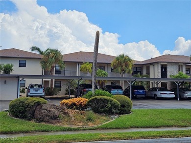 Cape Coral Lakes Area Condo For Sale in Cape Coral Florida