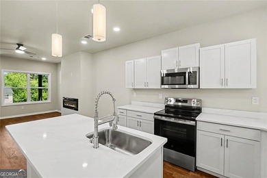Brand new construction in great lake front development, Crystal - photo 13