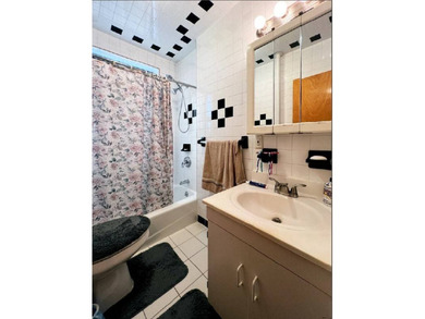 4-story prewar, architecturally elegant, beautifully built in - photo 13