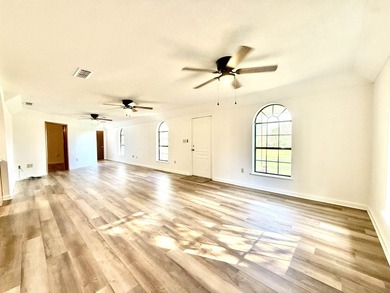 Charming 2-Bed, 2-Bath Retreat on 2 Acres Near Caddo Lake! - photo 14