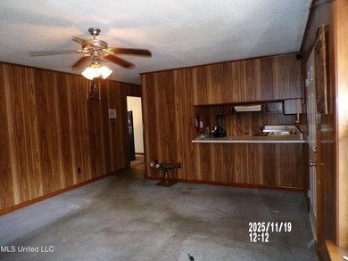 Welcome to 487 Silver Ridge Avenue-an inviting brick ranch set - photo 16