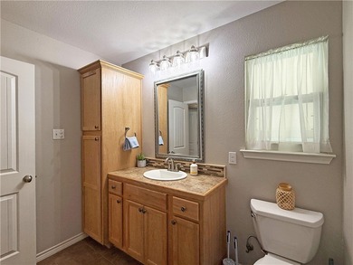 Welcome to your dream retreat in Rockport, Texas! This charming - photo 20