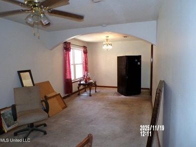 Welcome to 487 Silver Ridge Avenue-an inviting brick ranch set - photo 22