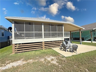 Welcome to your dream retreat in Rockport, Texas! This charming - photo 23