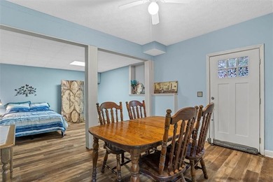 Enjoy mountain living in this beautiful 3-bedroom, 3-bathroom - photo 23