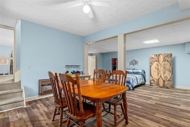 Enjoy mountain living in this beautiful 3-bedroom, 3-bathroom - photo 24