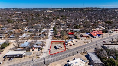 Versatile commercial opportunity in a highly visible location! - photo 5