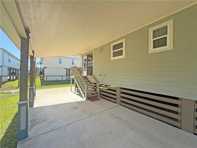 Welcome to your dream retreat in Rockport, Texas! This charming - photo 26