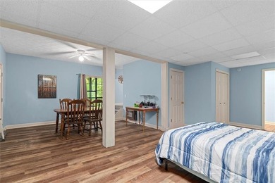 Enjoy mountain living in this beautiful 3-bedroom, 3-bathroom - photo 26