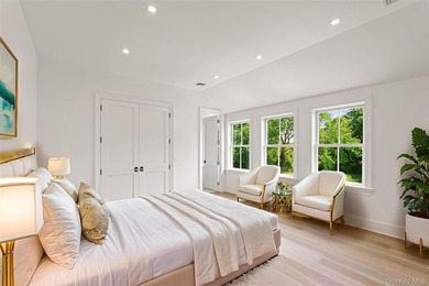 Stunning New Construction in Westhampton with Rare 2 Story 4 - photo 27