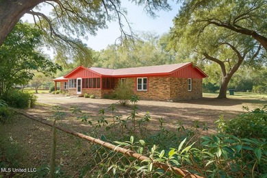 Welcome to 487 Silver Ridge Avenue-an inviting brick ranch set - photo 28