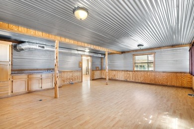 Versatile commercial opportunity in a highly visible location! - photo 9