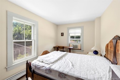 Charming mid 1800s traditional perfectly situated within sight - photo 10