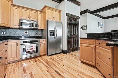Welcome to Kosciusko Lodge, a truly one of a kind luxury condo - photo 7