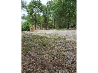 Lake Weir Lot For Sale in Weirsdale Florida