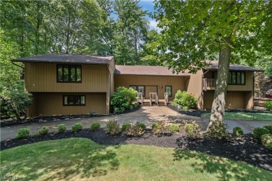 Turkeyfoot Lake Home For Sale in New Franklin Ohio