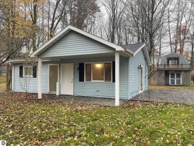 Lake Manitonka Home Sale Pending in Weidman Michigan