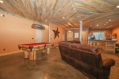 Trophy hunting ranch with a beautiful lodge located in Wenaha 56 - photo 12